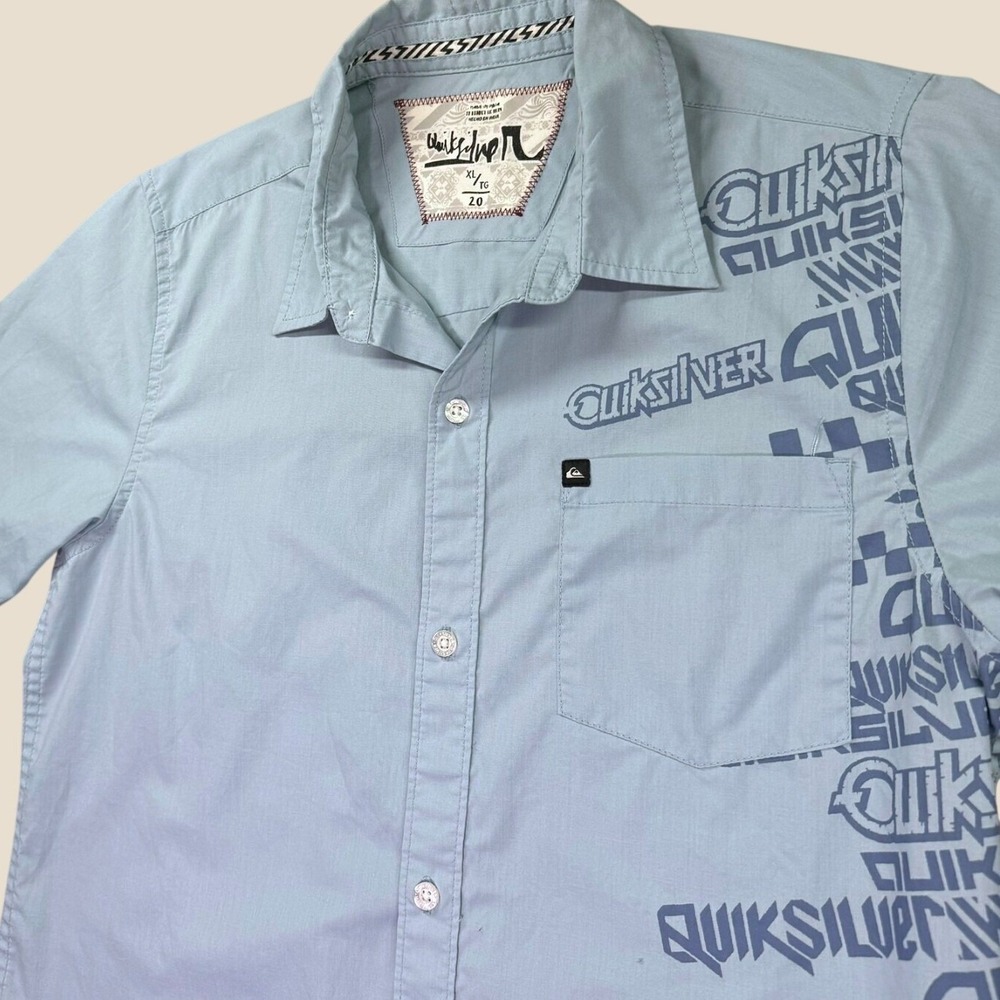 Quiksilver Button Up Shirt Boys XL 20 Light Blue Spellout Surf Skate Casual Y2K